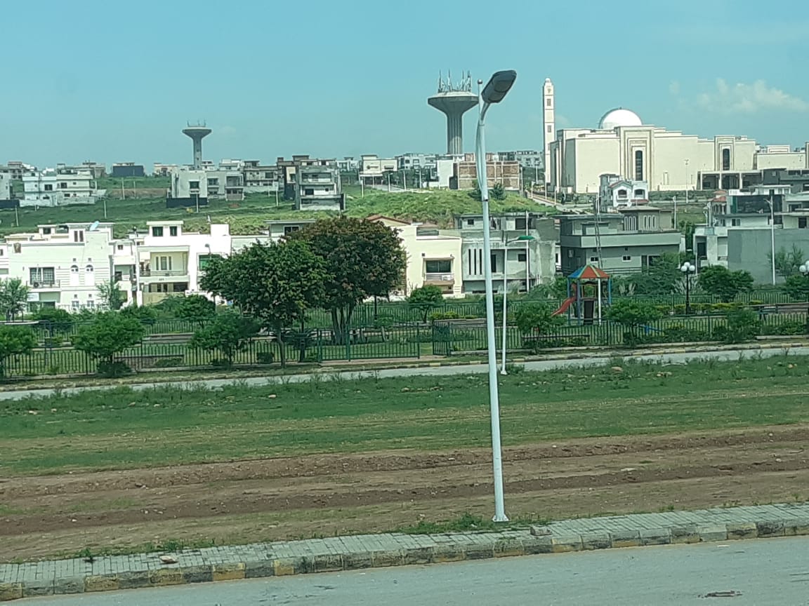 6 Marla used the house for sale in Ali block phase 8 Bahria Town Rawalpindi