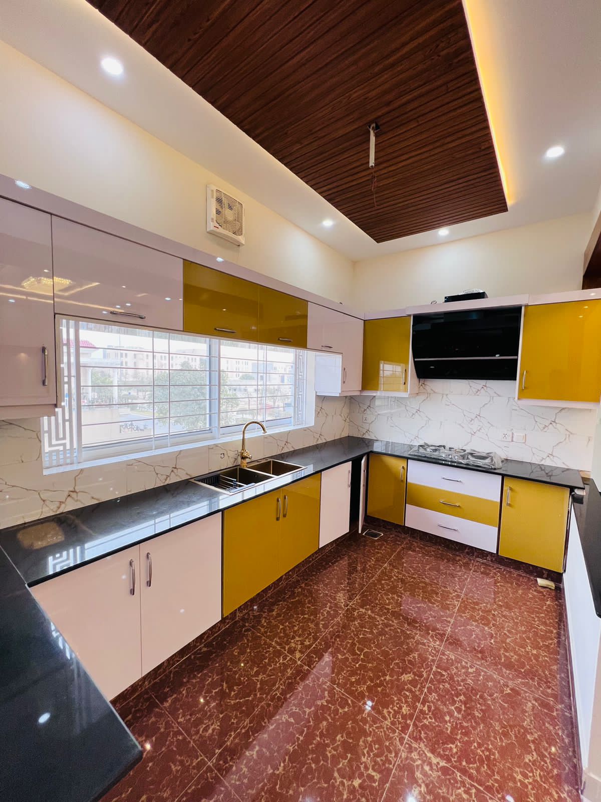 8 Marla Beautiful House for sale in Bahria Orchard Lahore