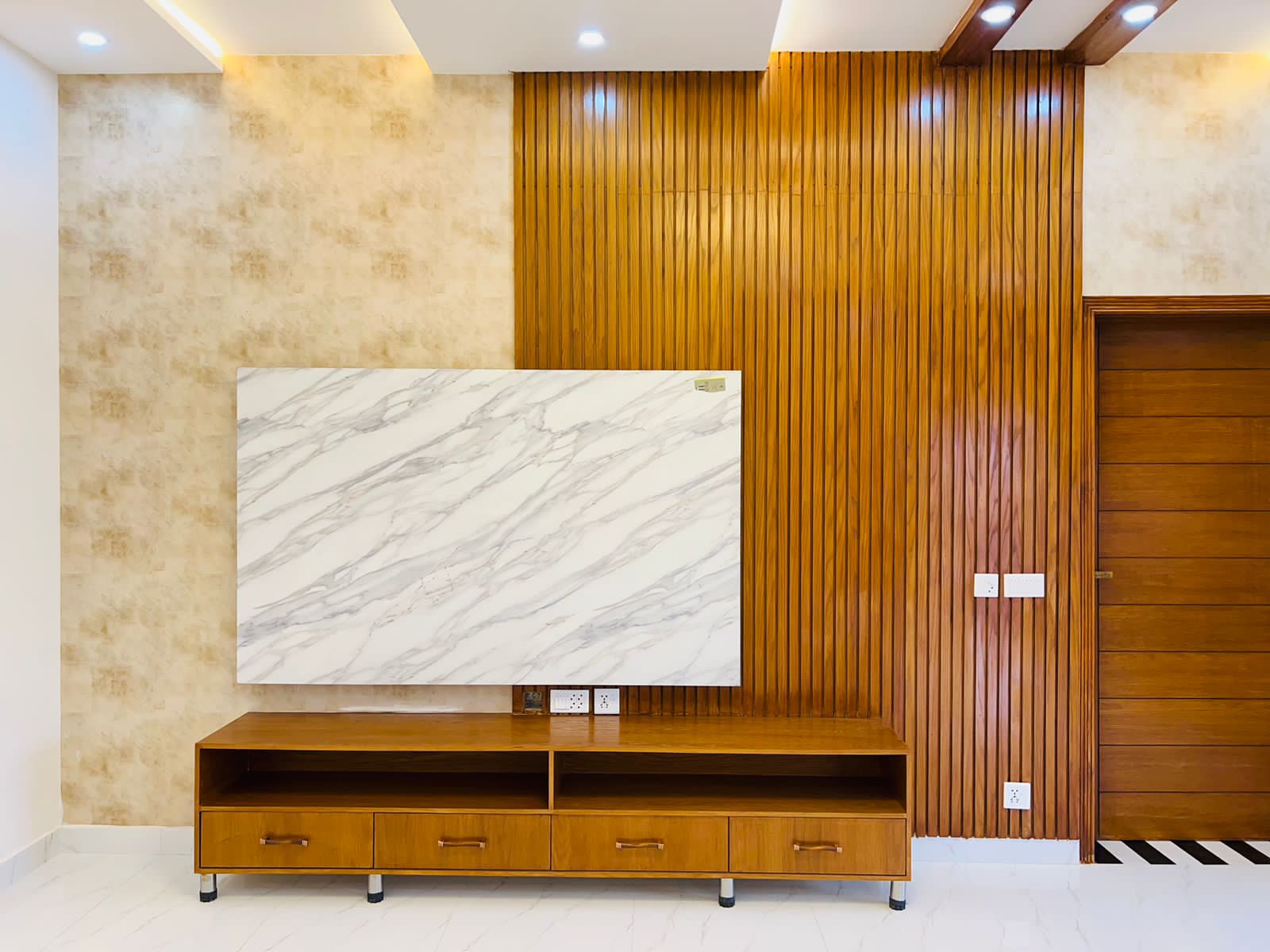 8 Marla Beautiful House for sale in Bahria Orchard Lahore