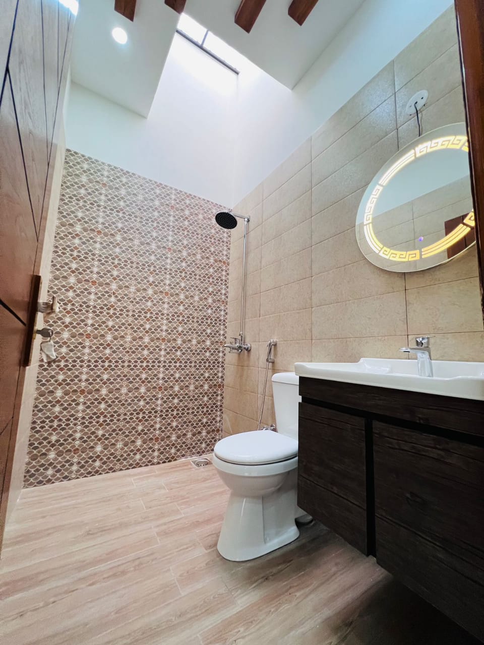 8 Marla Beautiful House for sale in Bahria Orchard Lahore