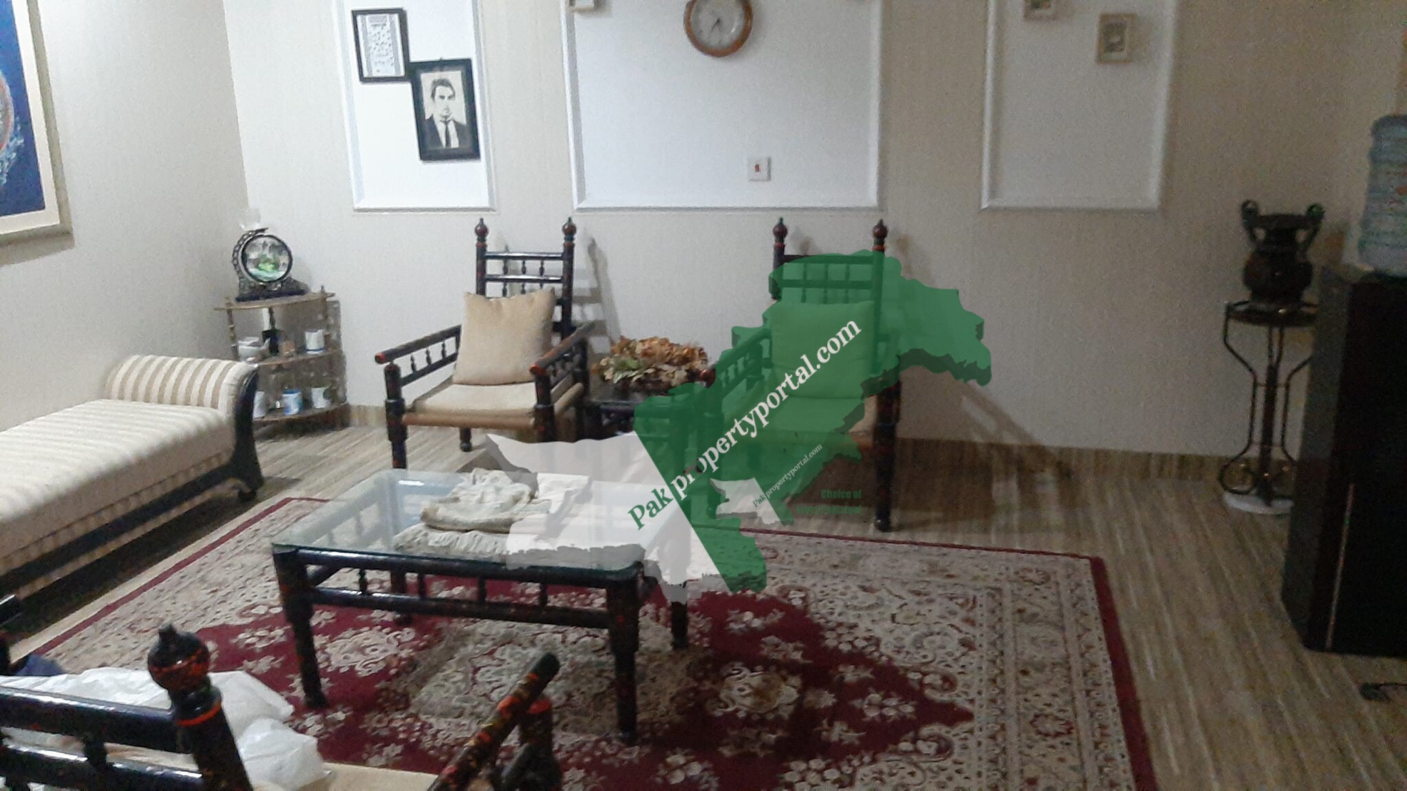 10 Marla Facing Park House for sale in PIA Colony Lahore