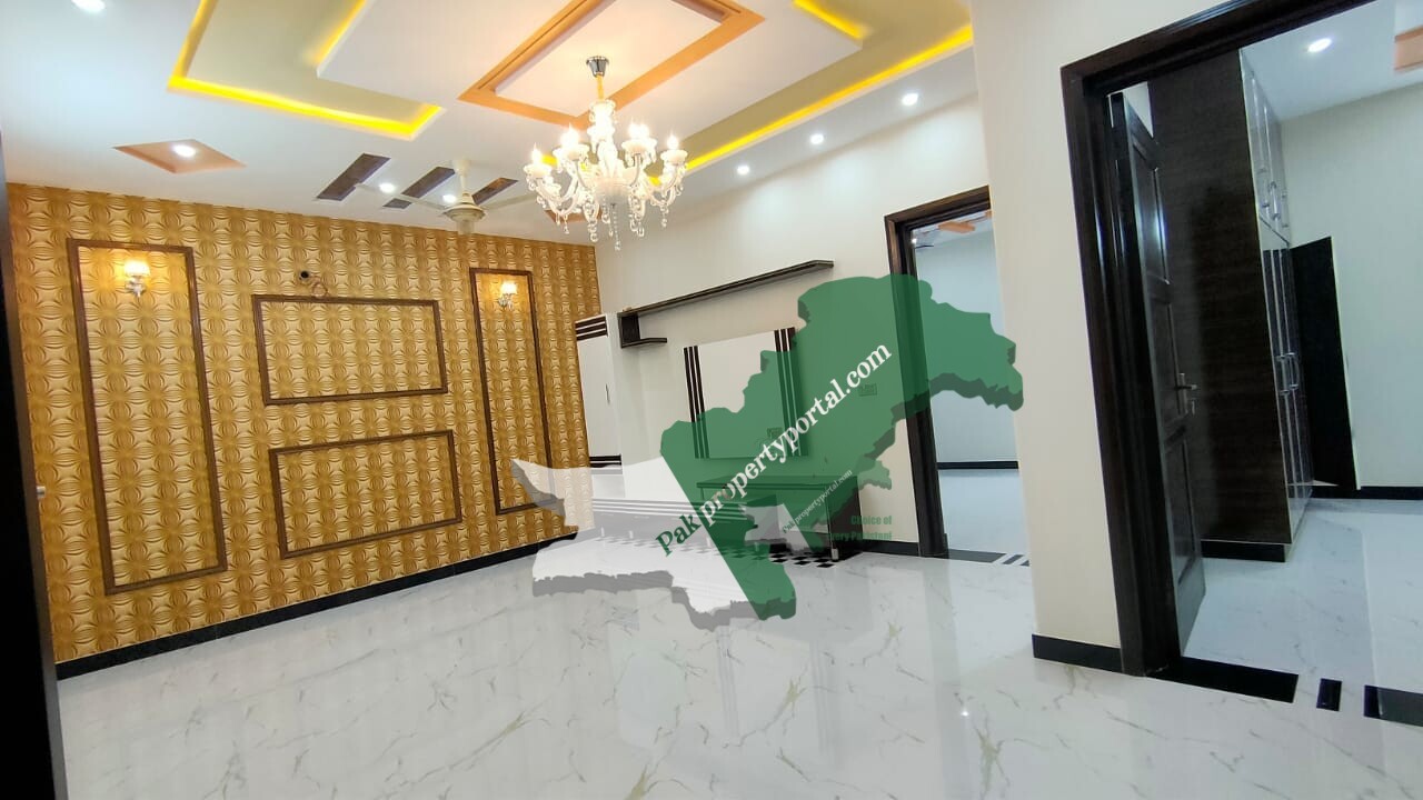 10 Marla brand new house for rent in Valencia Town Lahore