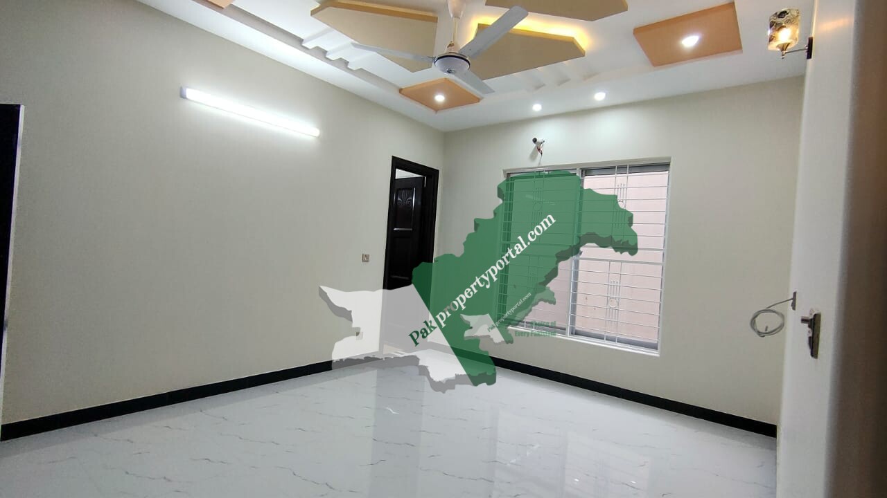 10 Marla brand new house for rent in Valencia Town Lahore