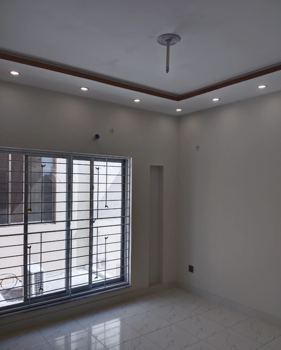 5 Marla brand new house for sale in 𝘉𝘢𝘩𝘳𝘪𝘢 𝘕𝘢𝘴𝘩𝘦𝘮𝘢𝘯 𝘏𝘰𝘶𝘴𝘪𝘯𝘨 𝘚𝘰𝘤𝘪𝘦𝘵𝘺 Lahore