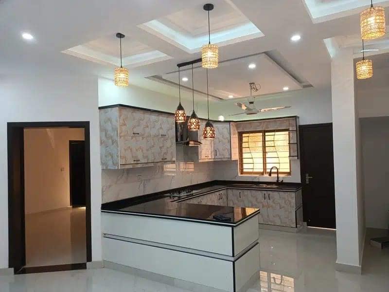 10 Marla Brand new corner house for sale at park view city Lahore