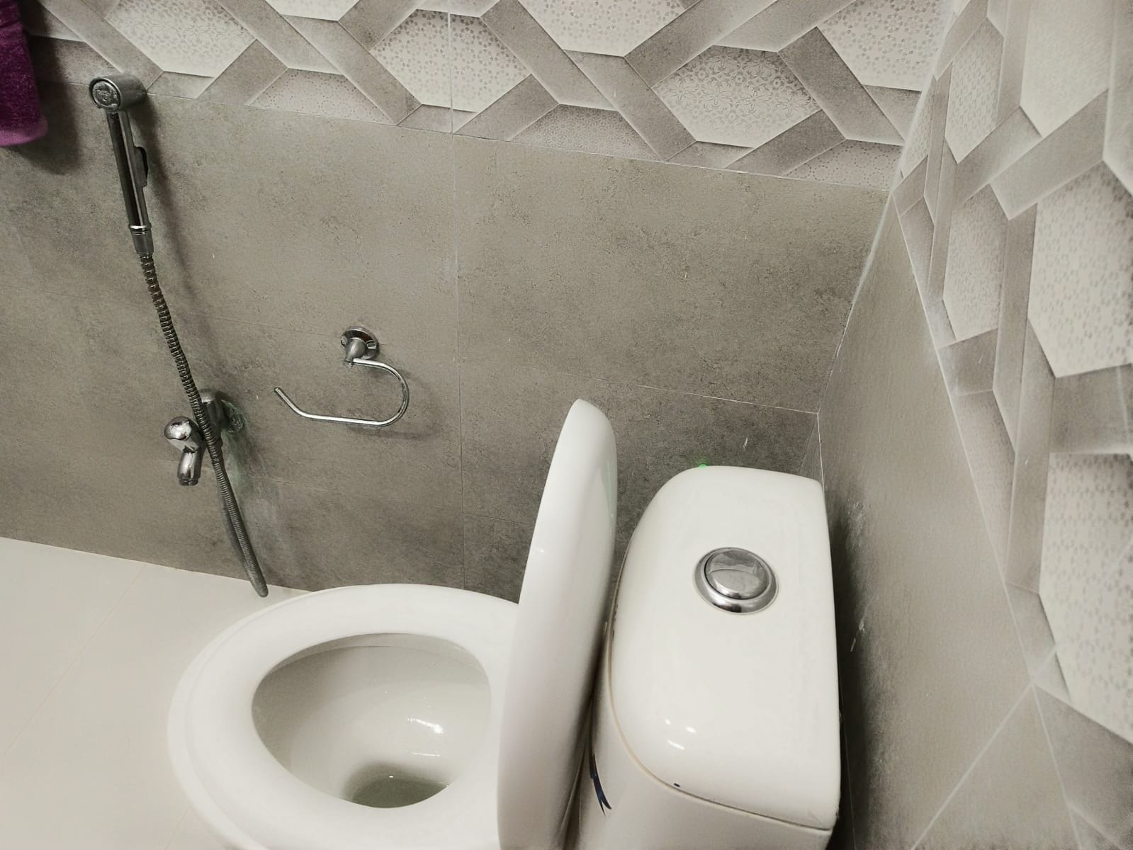 10 Marla Good House for sale in Sector C3  Bahria Enclave Islamabad