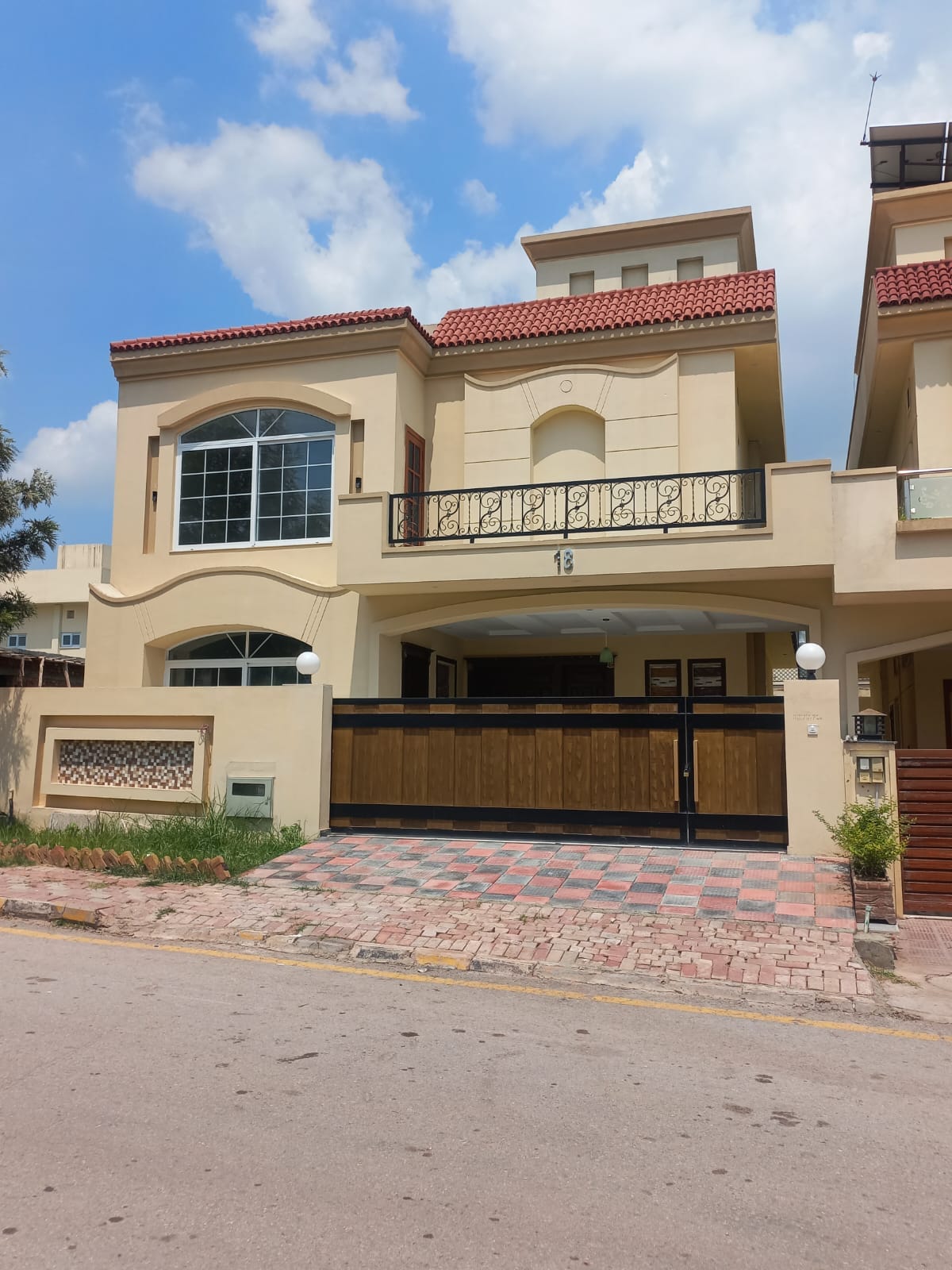 10 Marla Brand New House for sale in Sector C1 Bahria Enclave Islamabad