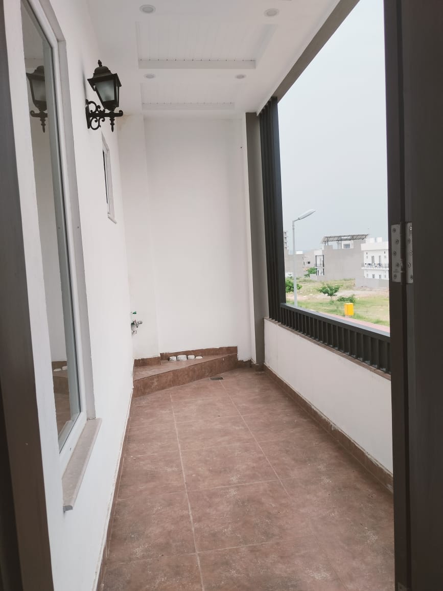 8 Marla Brand New house for Sale in Sector J Bahria Enclave Islamabad