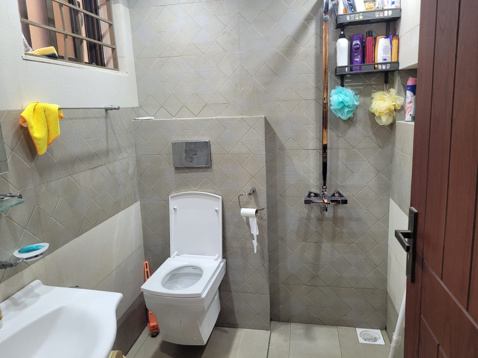 10 Marla Brand new House Available for sale in Bahria Town Phase 8 Rawalpindi