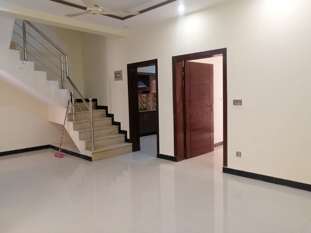 Urgent 5 Marla Used House For Sale Bahria Town Phase 8 Rawalpindi
