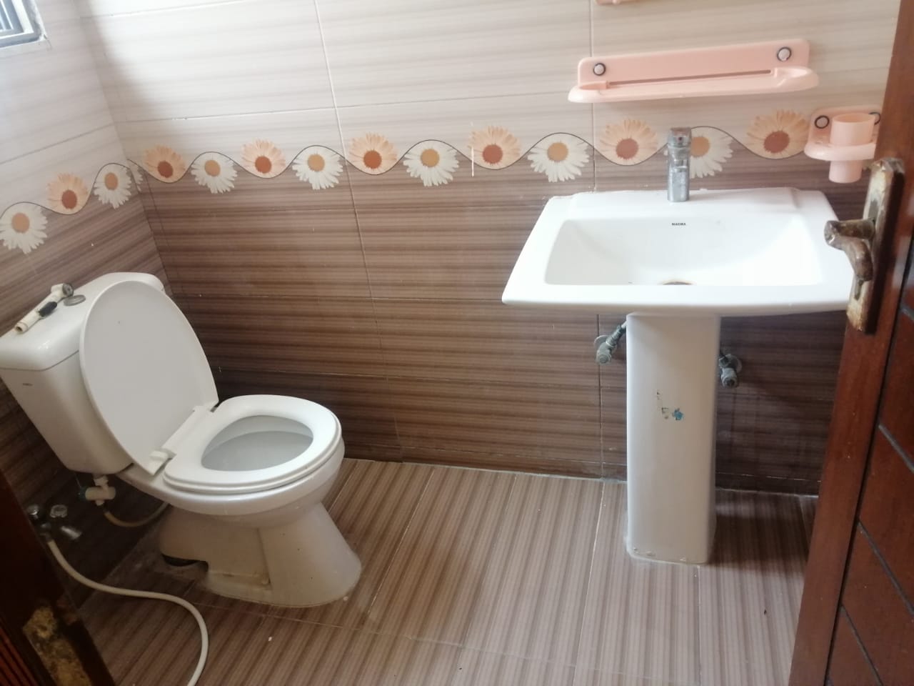 Urgent 5 Marla Used House For Sale Bahria Town Phase 8 Rawalpindi