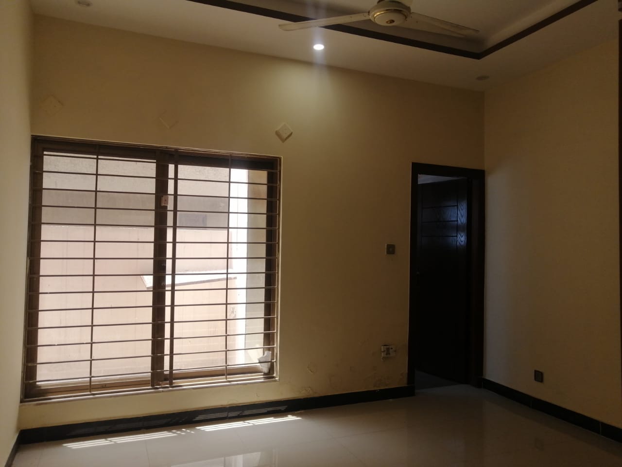 Urgent 5 Marla Used House For Sale Bahria Town Phase 8 Rawalpindi