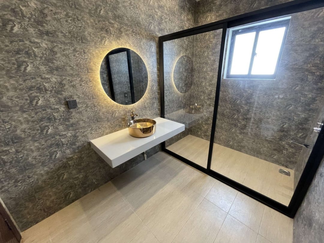 1 Kanal brand new house for sale in Janiper Block Bahria Town Lahore