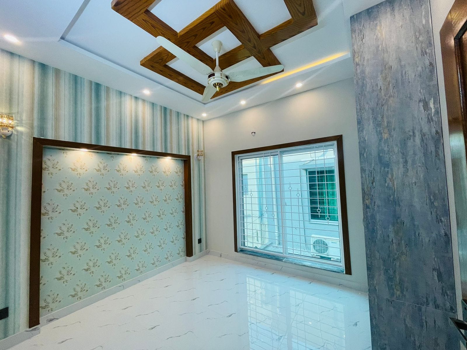 5 Marla Modern House Available For Sale AA Block Bahria Town Lahore