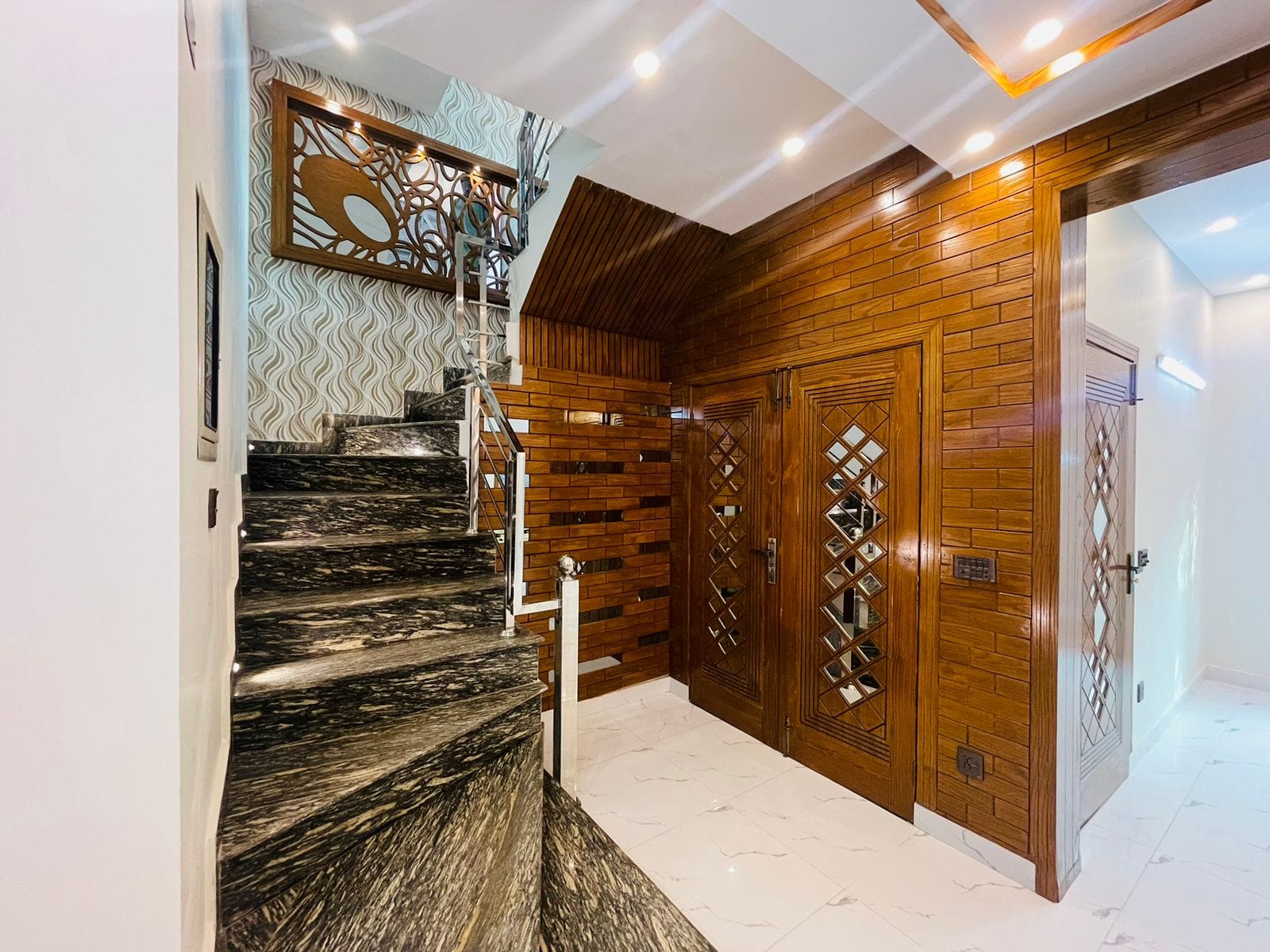 5 Marla Modern House Available For Sale AA Block Bahria Town Lahore