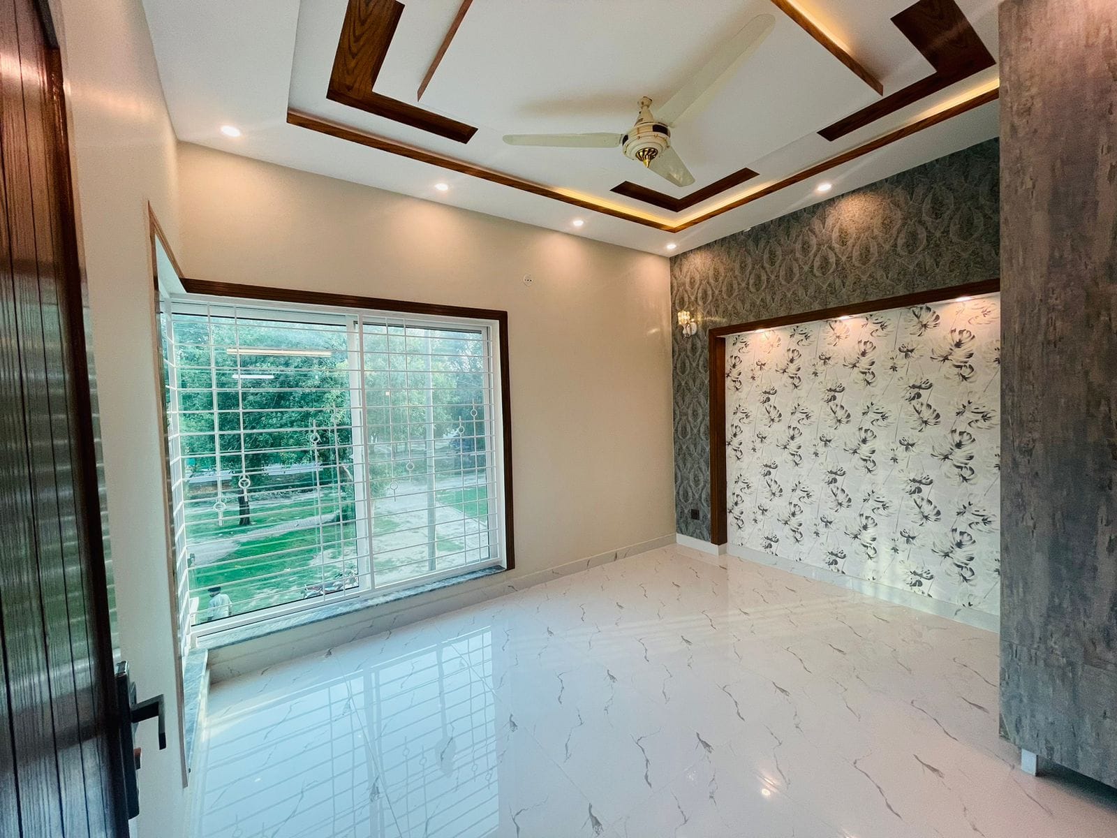 5 Marla Modern House Available For Sale AA Block Bahria Town Lahore