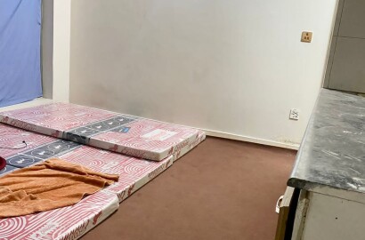 12 Marla upper portion for Rent Only for silent office in block F Johar Town Lahore