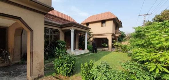 3 Kanal building available For Rent in Canal view Society canal road Lahore