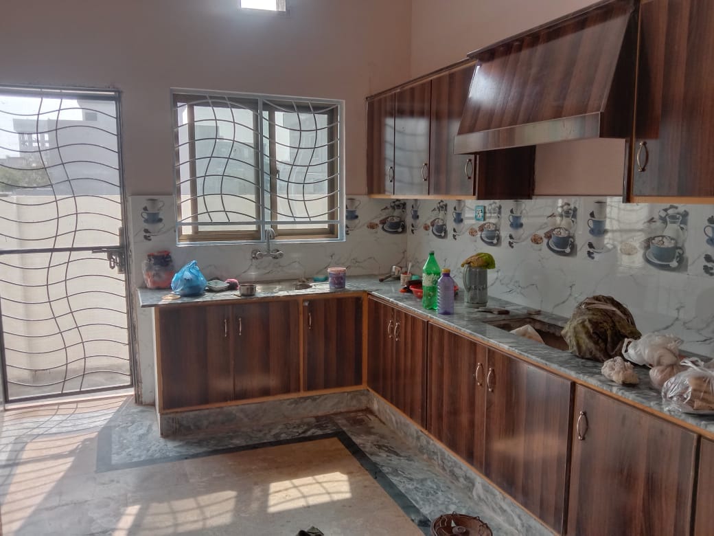 10 Marla House For Rent in park view city Block Tulip  Main Multan road Lahore