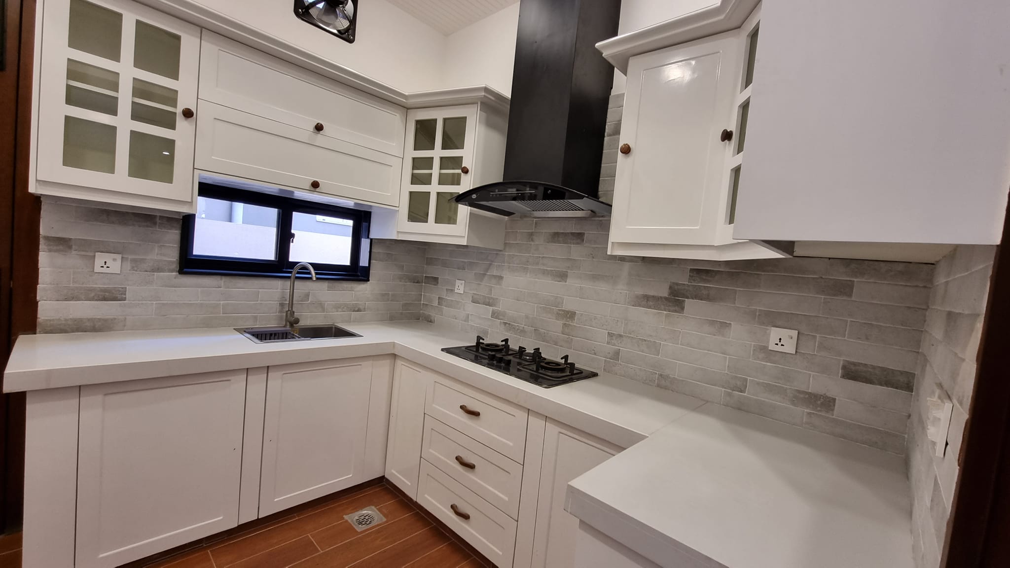 10 Marla house For Sale at Bahria Town Lahore