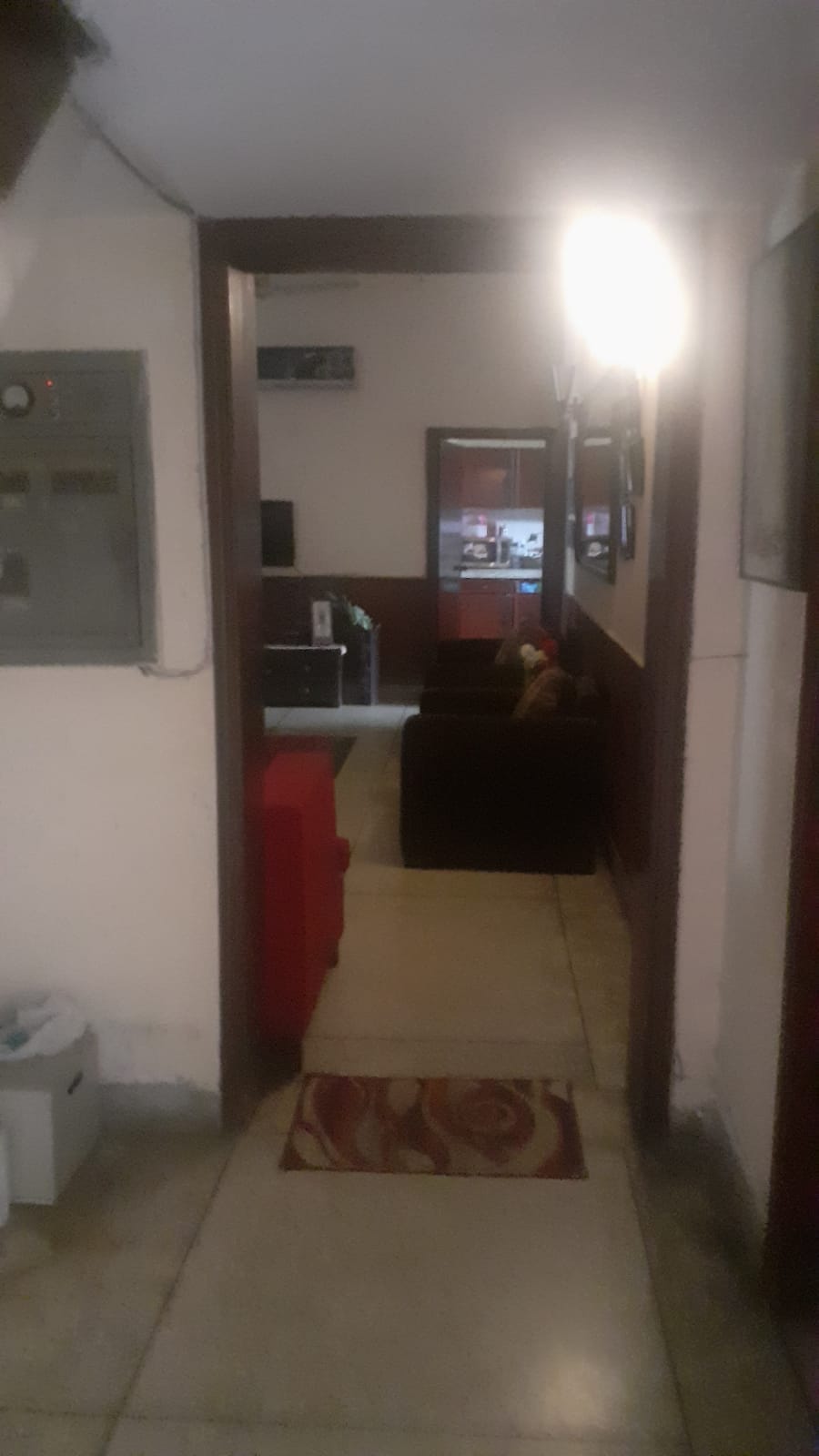 1 KANAL HOUSE FOR SALE  Located in Model Town Ext Lahore