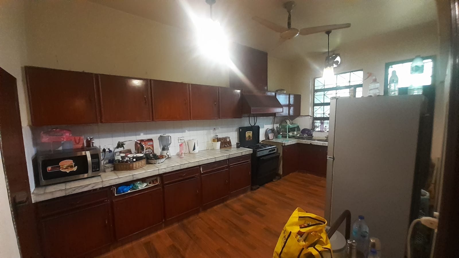 1 KANAL HOUSE FOR SALE  Located in Model Town Ext Lahore