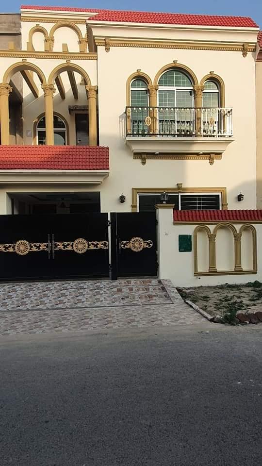 5 Marla Brand New House Available For Sale in Bahria Nasheman Lahore