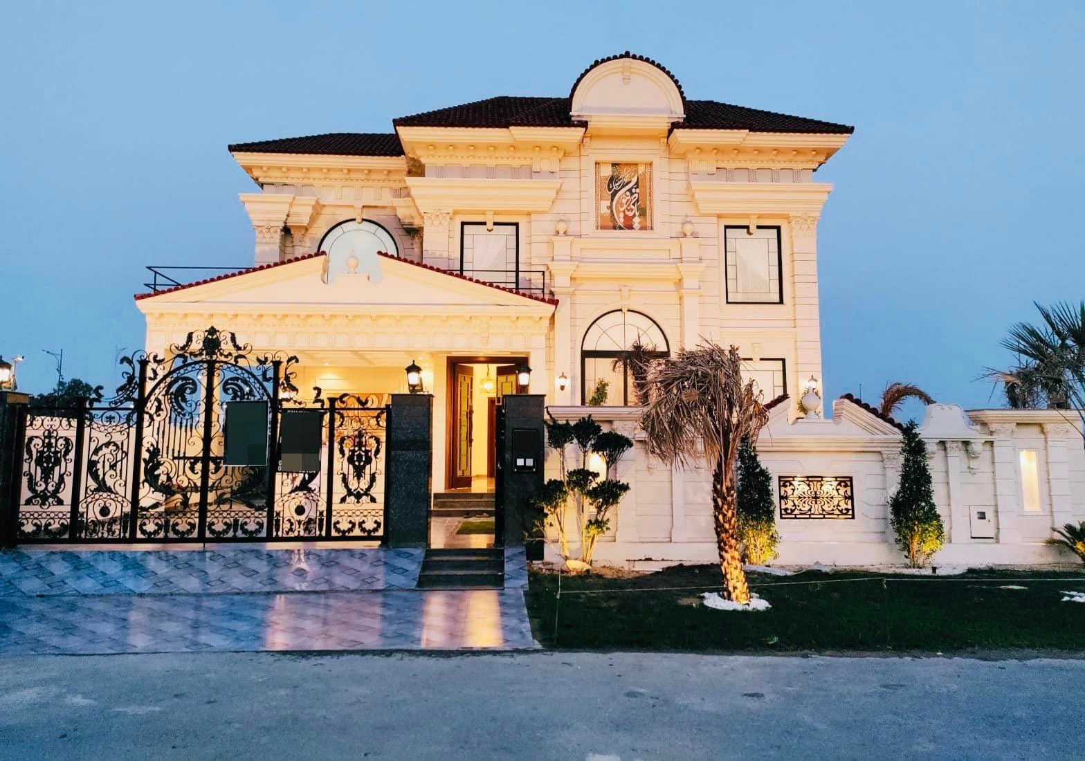 1 Kanal Victorian Style Super Luxury house for sale in Phase 7 DHA Lahore