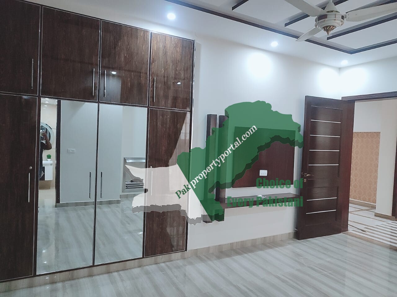 1 Kanal Brand New House For sale In valencia Society Lahore