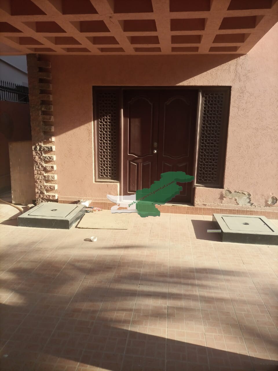 Banglow Available for Sale in khayaban e sehar  Phase 6 Dha karachi