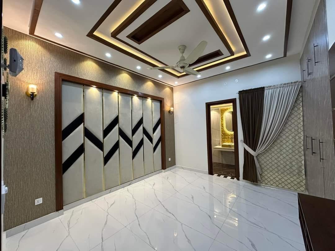 10-Marla proper double Unit Modish design Villa for sale in DHA Lahore