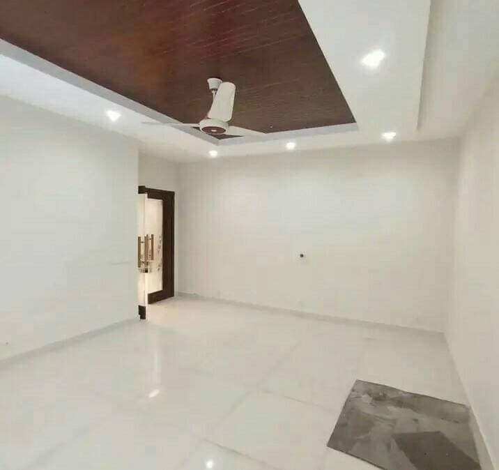 one Kanal elegant design luxurious villa for sale in DHA Lahore