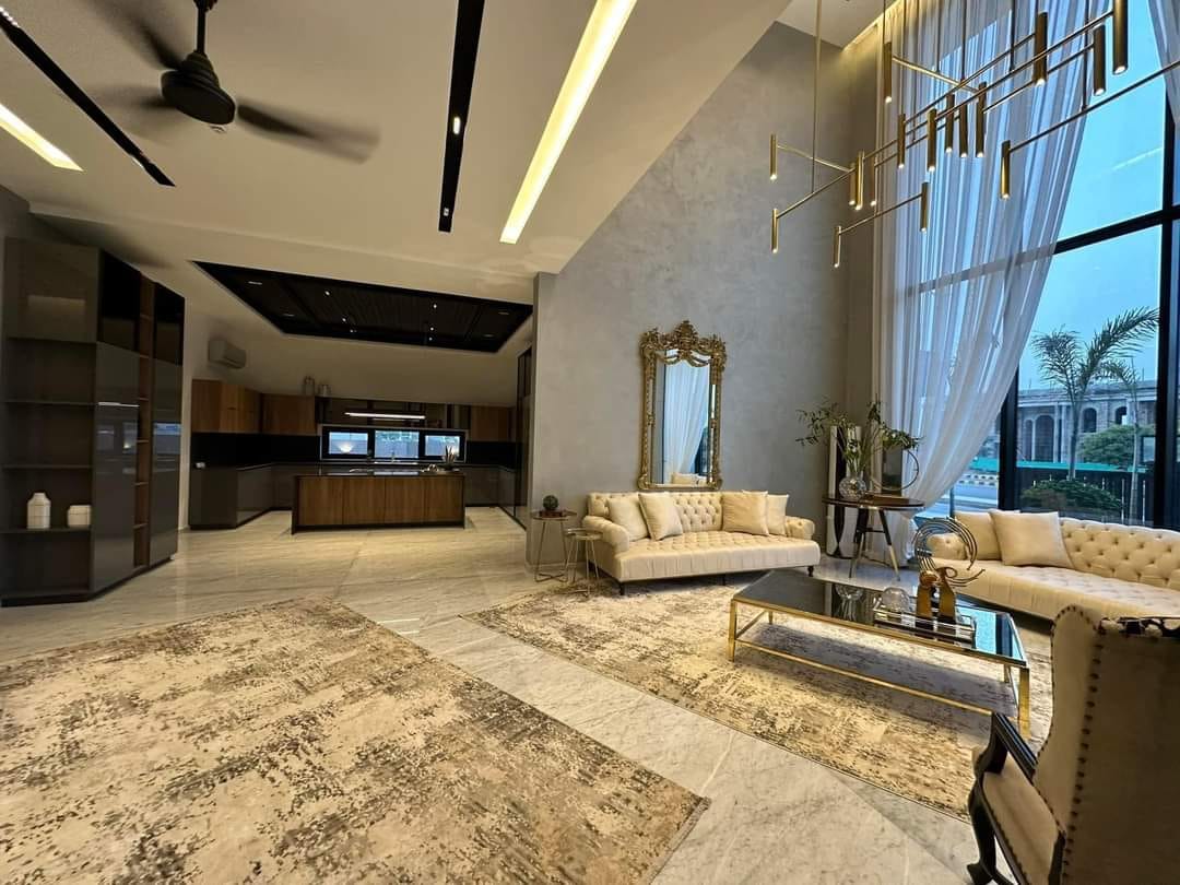 Two Kanal Luxurious Villa for Sale In DHA Lahore