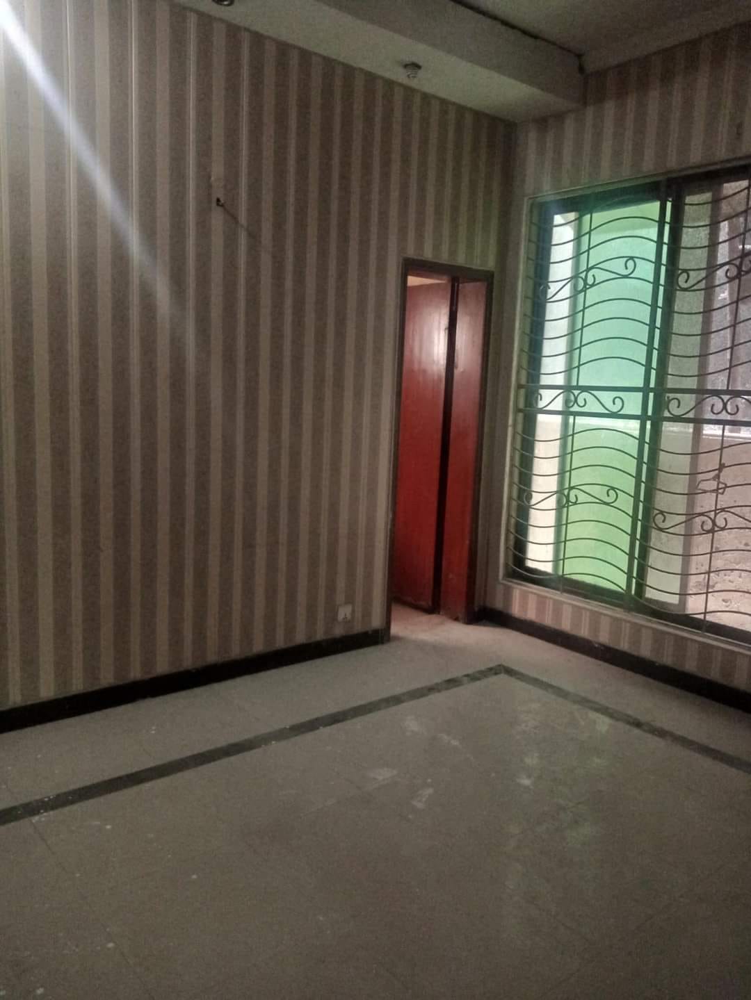 10 Marla's old house House For Sale in   Z - Block DHA Phase 3 Lahore