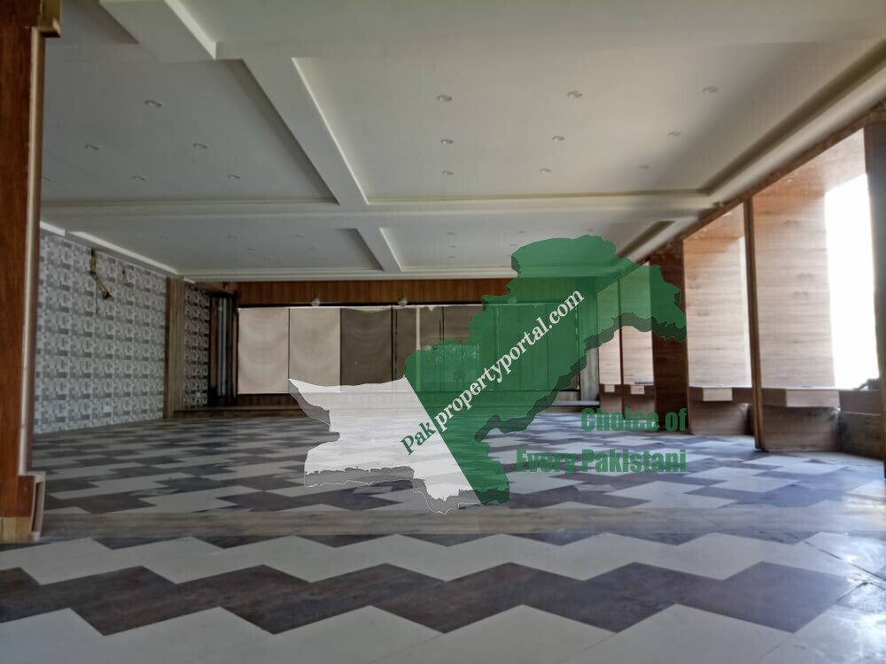 8 Marla Plaza for Sale in Bahria Town Lahore