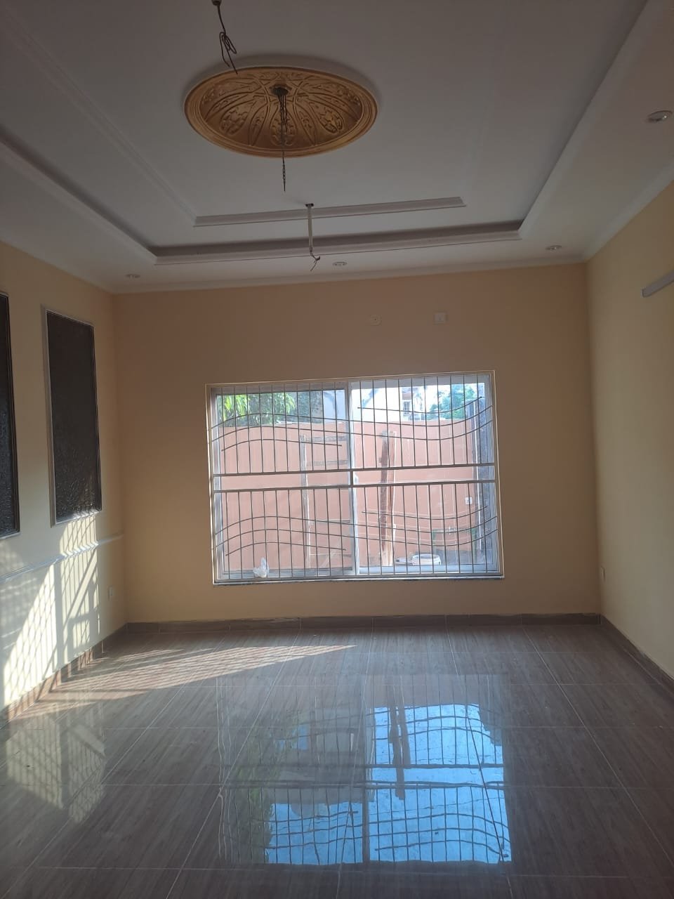 A Luxurious 1 Kanal 2nd Floor Portion For Rent Real Pix Near Shaukat Khanum UCP Lahore