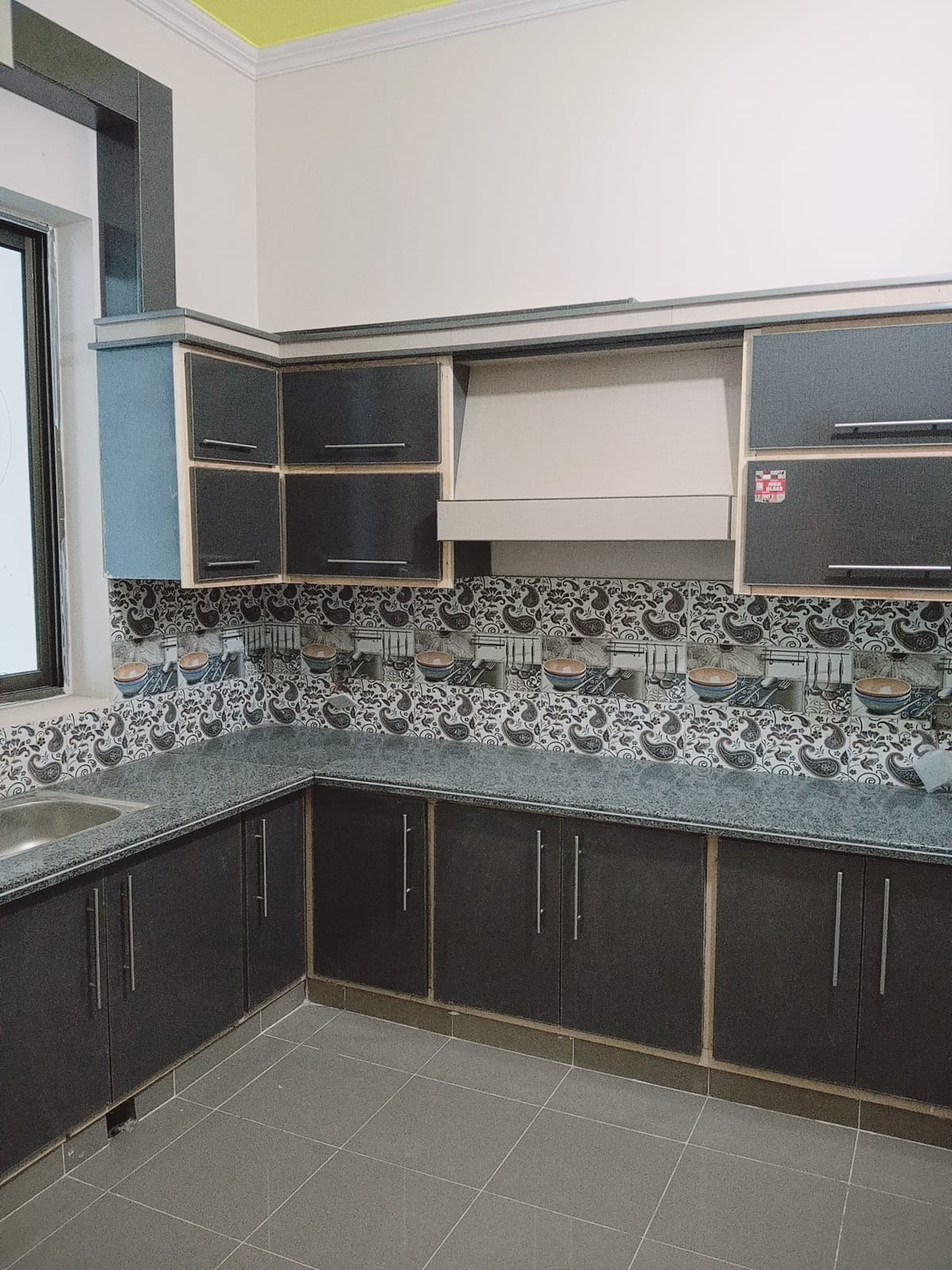 7.1/2 Marla new finely constructed home for sale new Muslim town near darbar Mahal road bahawalpur