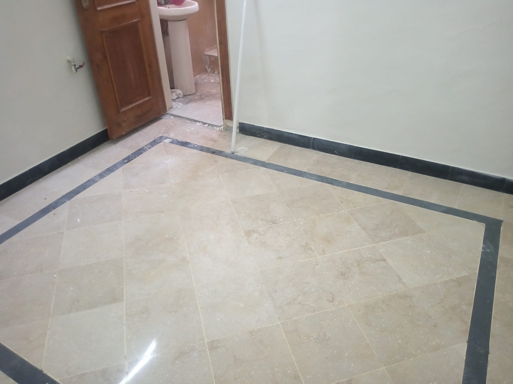 5 Marla Beautiful upper portion Available for Rent in G-11 Islamabad