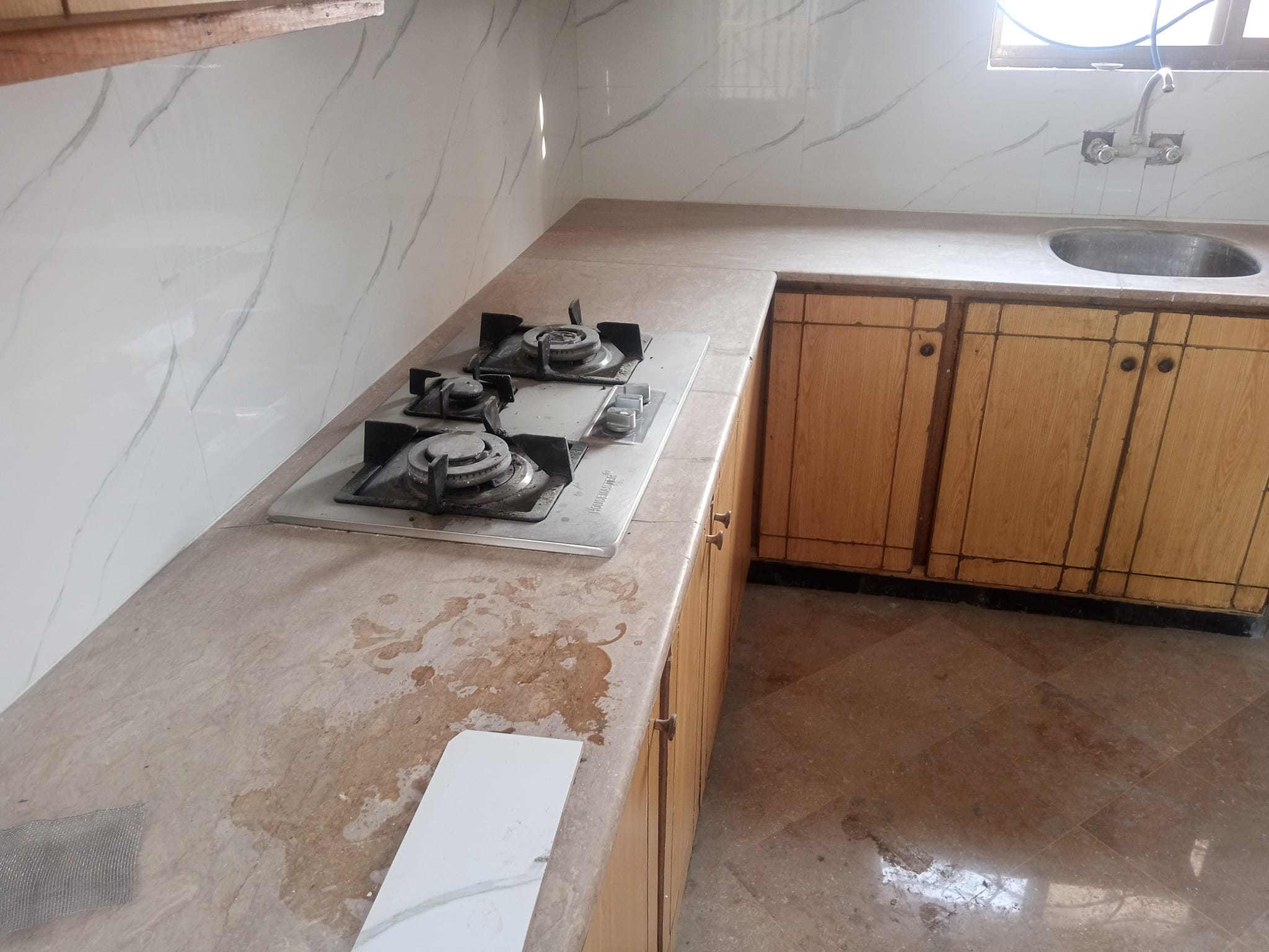 5 Marla Beautiful upper portion Available for Rent in G-11 Islamabad