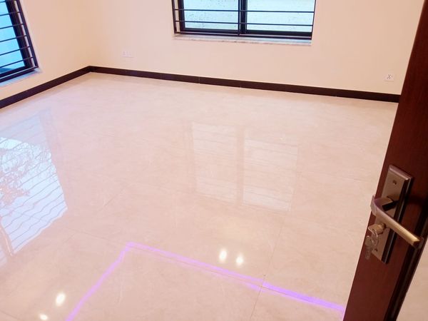 10 Marla Beautiful luxury brand new ground portion available for rent in G10 Islamabad