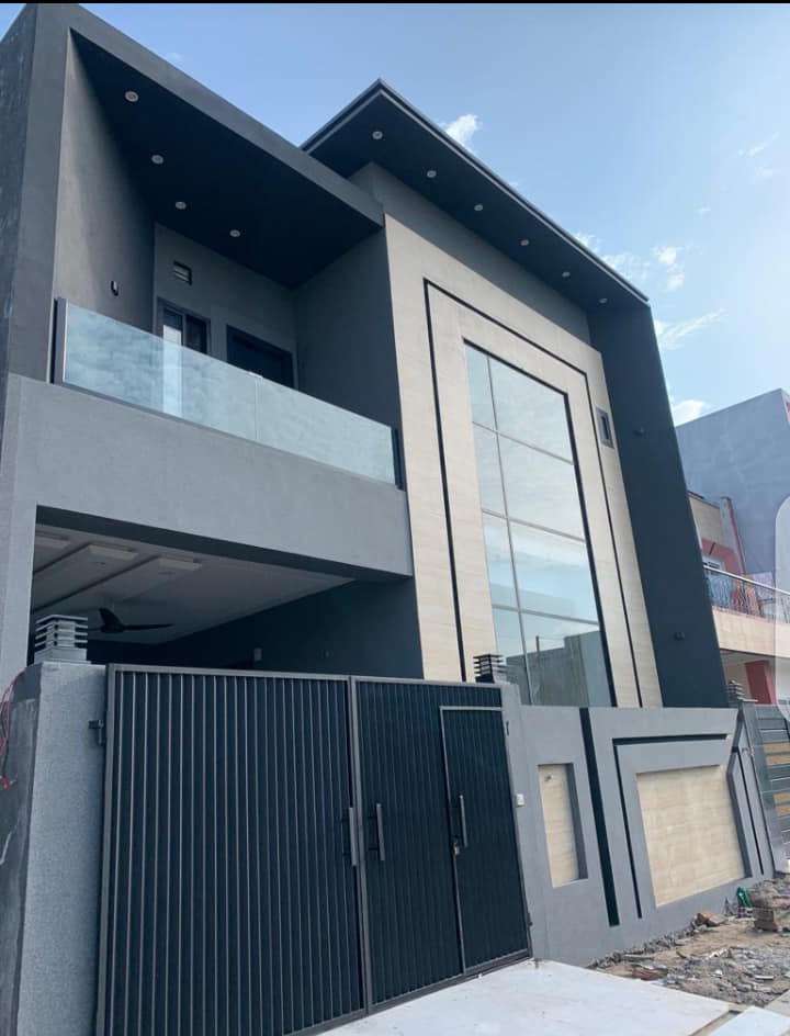 8 Marla Luxurious Model House  For Sale In River Garden A block Gujrat