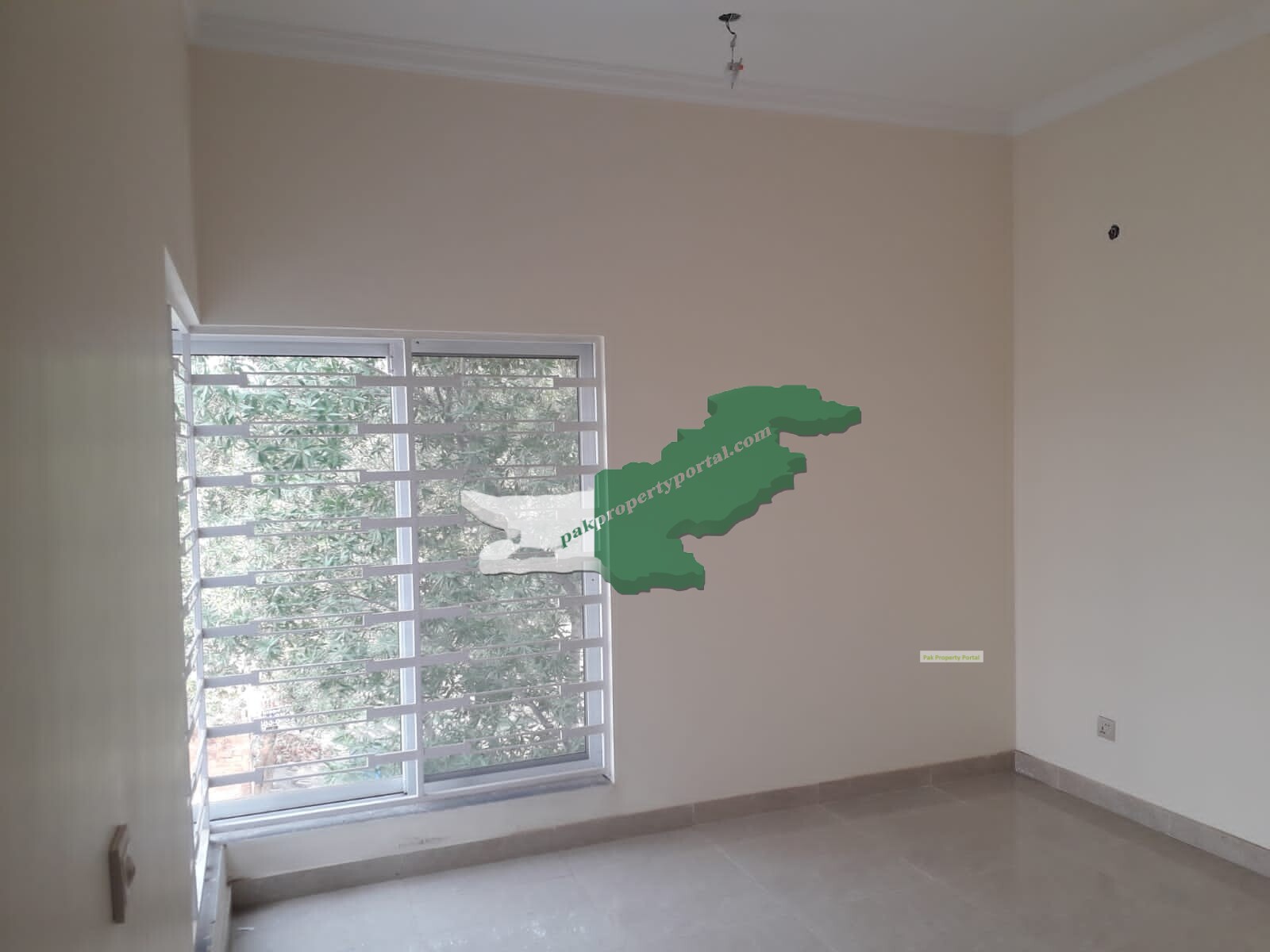 8MARLA Double storey house available for rent  in Bahria Orchard Lahore