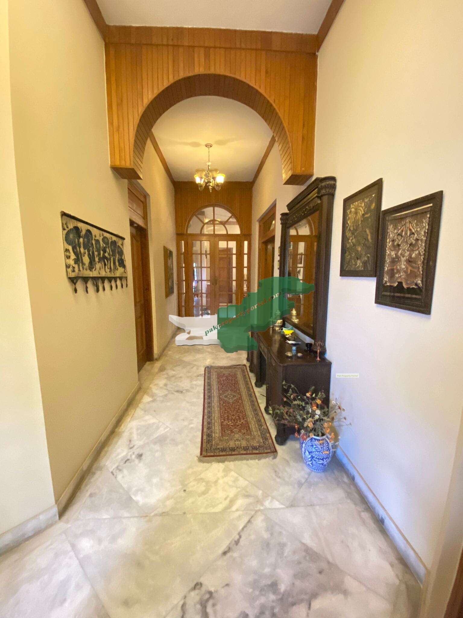 commercial House for rent