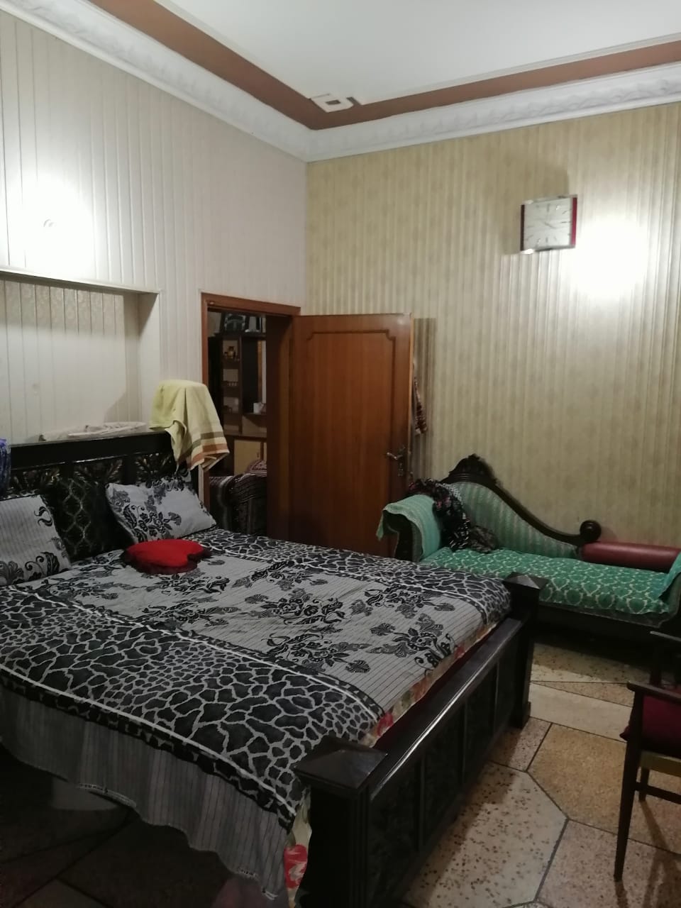 10 Marla double story house for sale in Model town Lahore