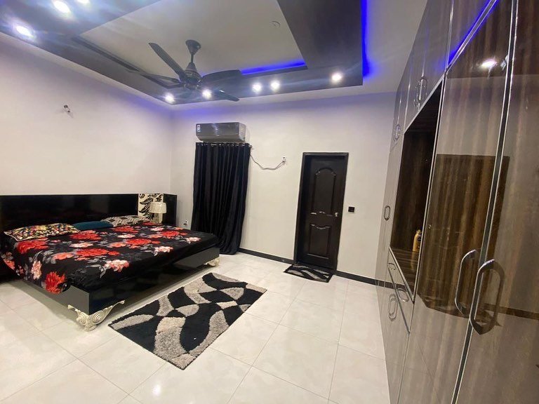 3 Marla for sale in Mustafa town Wahdat Road Lahore
