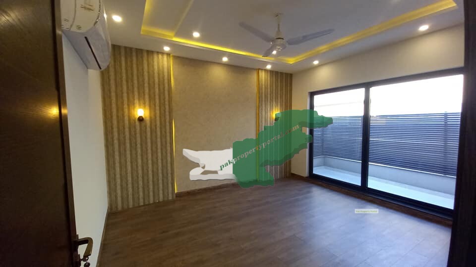 house for sale in DHA PHASE 6 Lahore