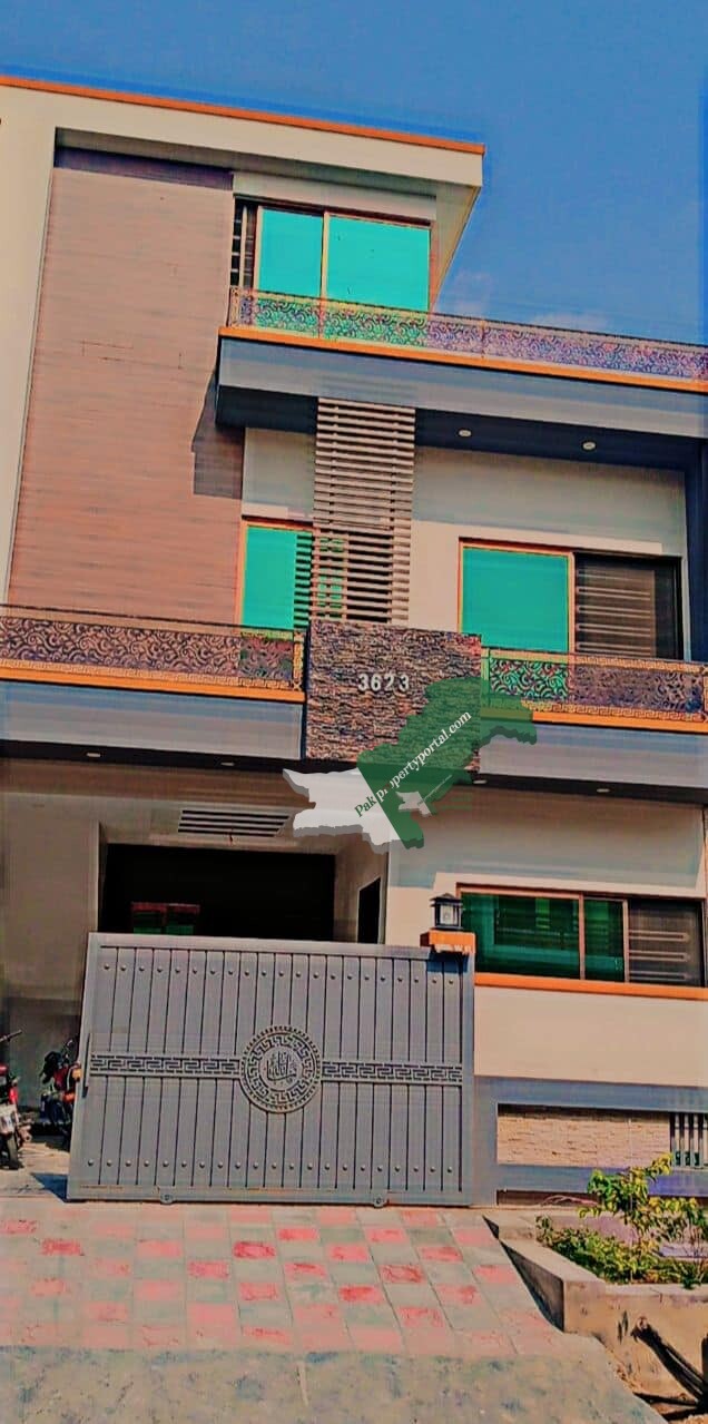 5 Marla Double unit Villa available for sale in F block Multi Garden  B17 Islamabad