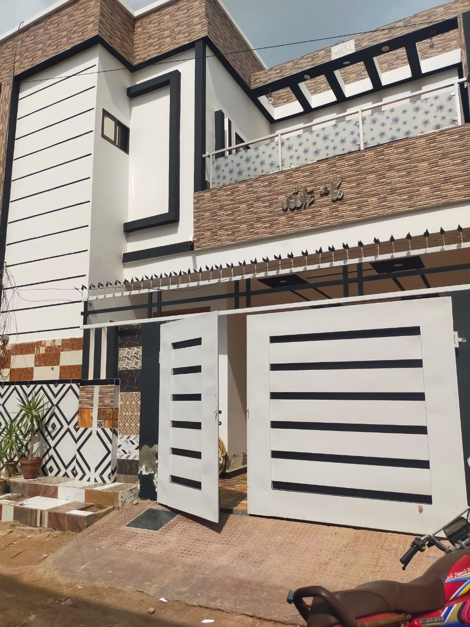 4 Marla single-story house for sale located at Bukhari colony Multan