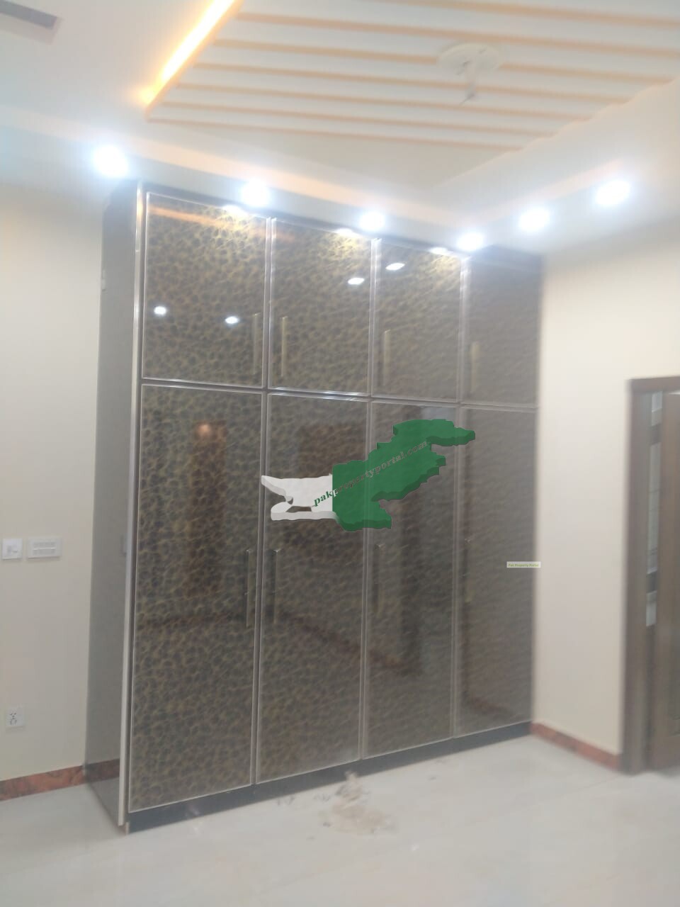 10 Marla Brand New lower portion available for Rent in Ov A block Bahria town lahore