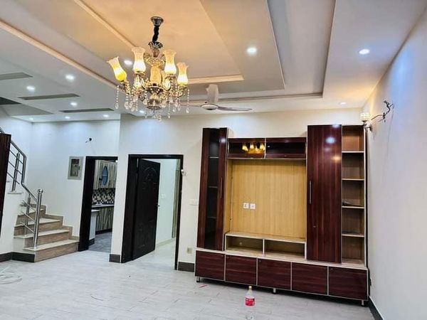 5 Marla House for Rent Bahria town Lahore